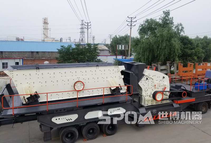 新型移动反击破碎筛分站 新型移动反击破碎筛分站